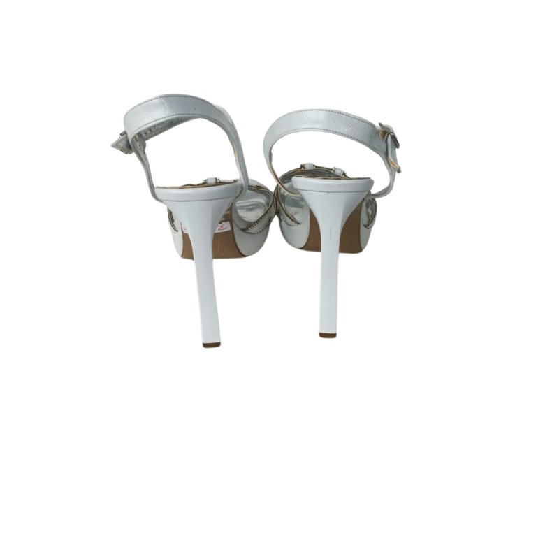 Beyaz Renk Örgü Taş Detaylı Cam Platform Topuklu Ayakkabı