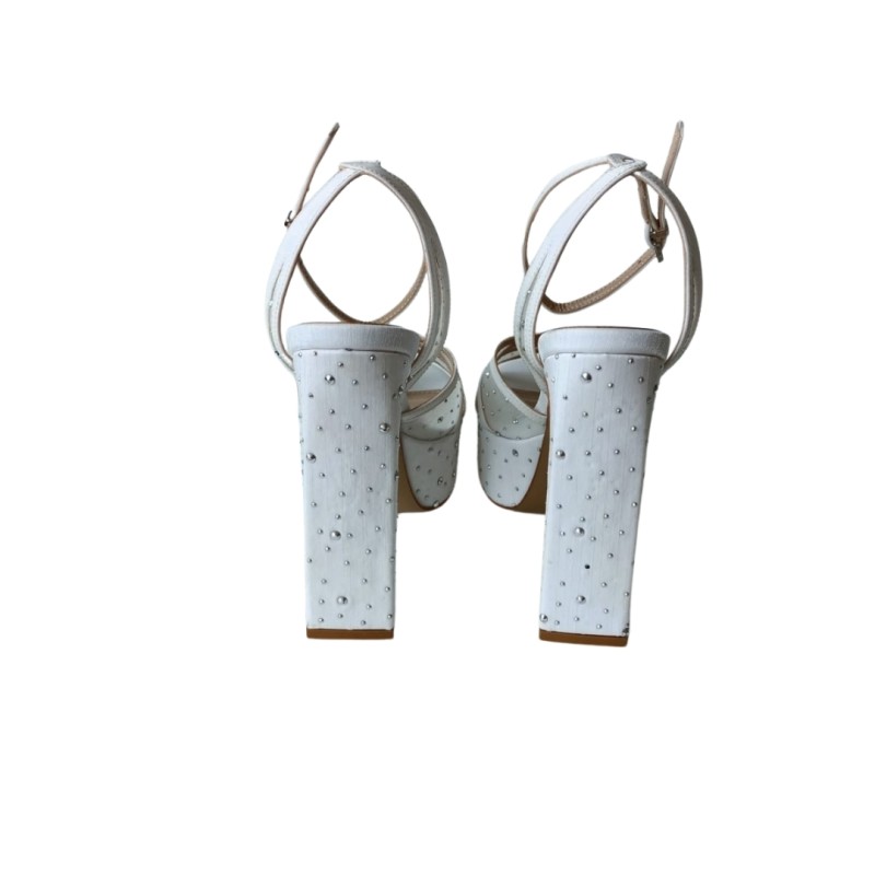 Beyaz Renk Tül Üzeri Parlak Taşlı Platform Topuklu Ayakkabı