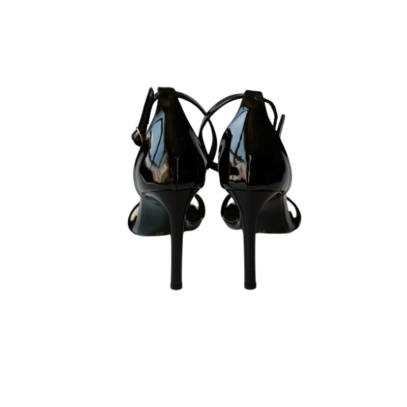 Tek Bant Ön Gold Detaylı Siyah Renk Stiletto Ayakkabı