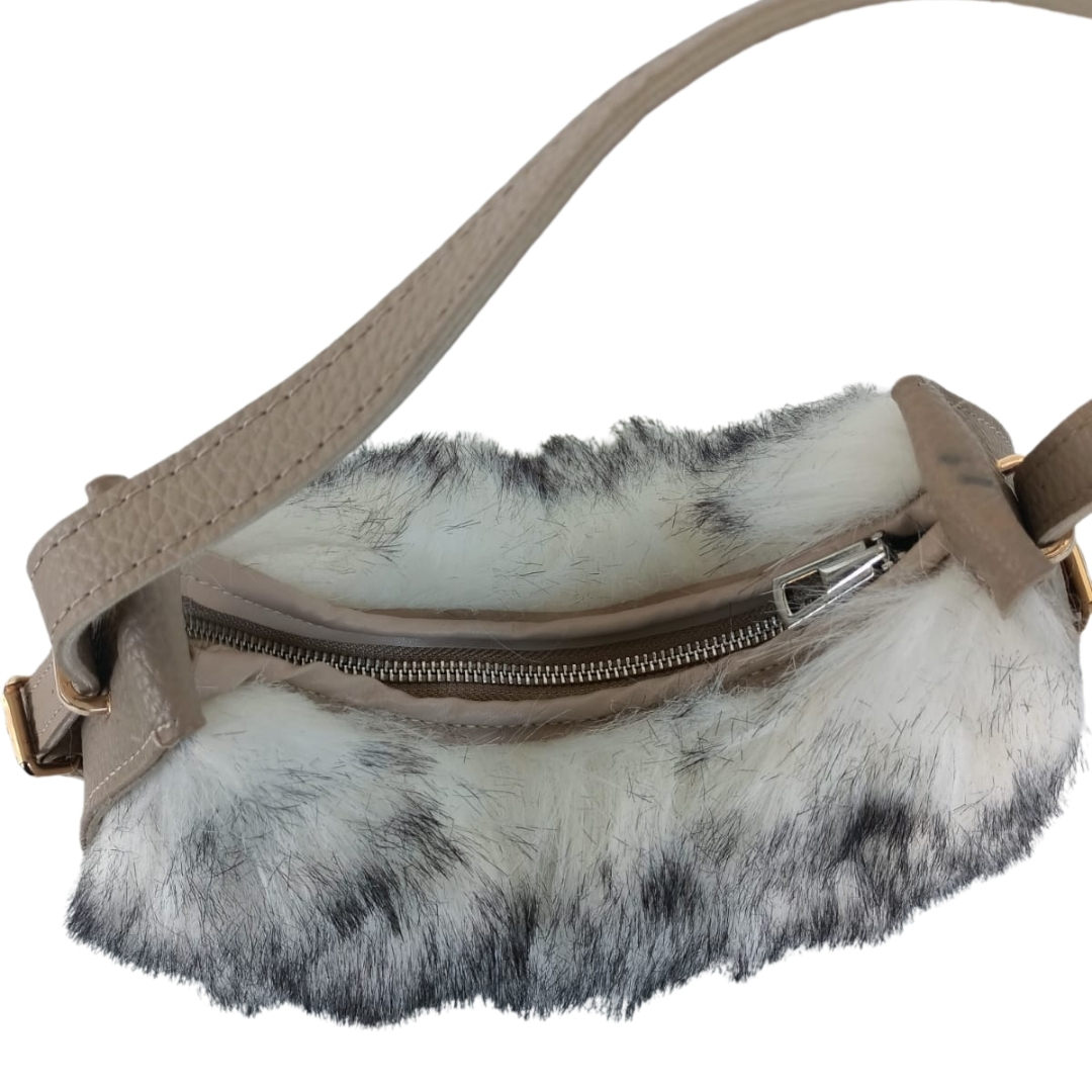 Siyah Krem Renk Kürk Çanta